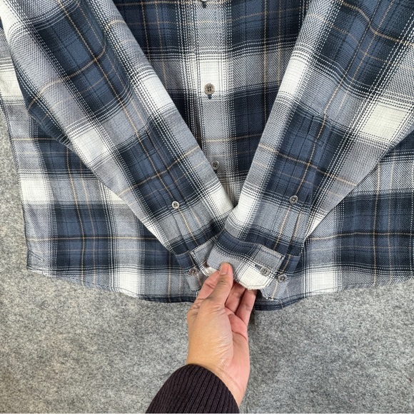 KUHL Plaid Flannel Button Down Shirt Blue Gray Men’s M Outdoor Casual - Picture 12 of 16